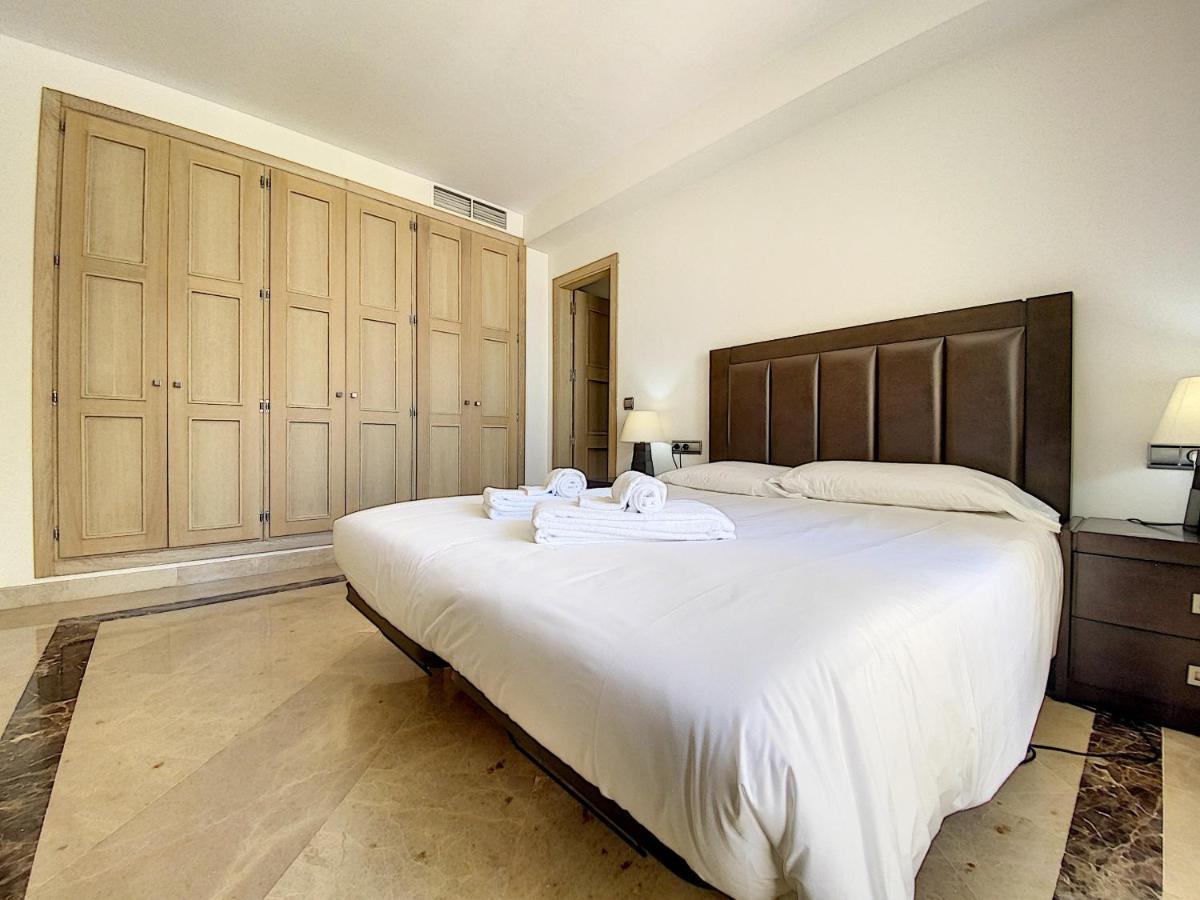 Lovely Apartment With Pool & Sea Views - Marina Del Castillo 2129 Manilva Kültér fotó