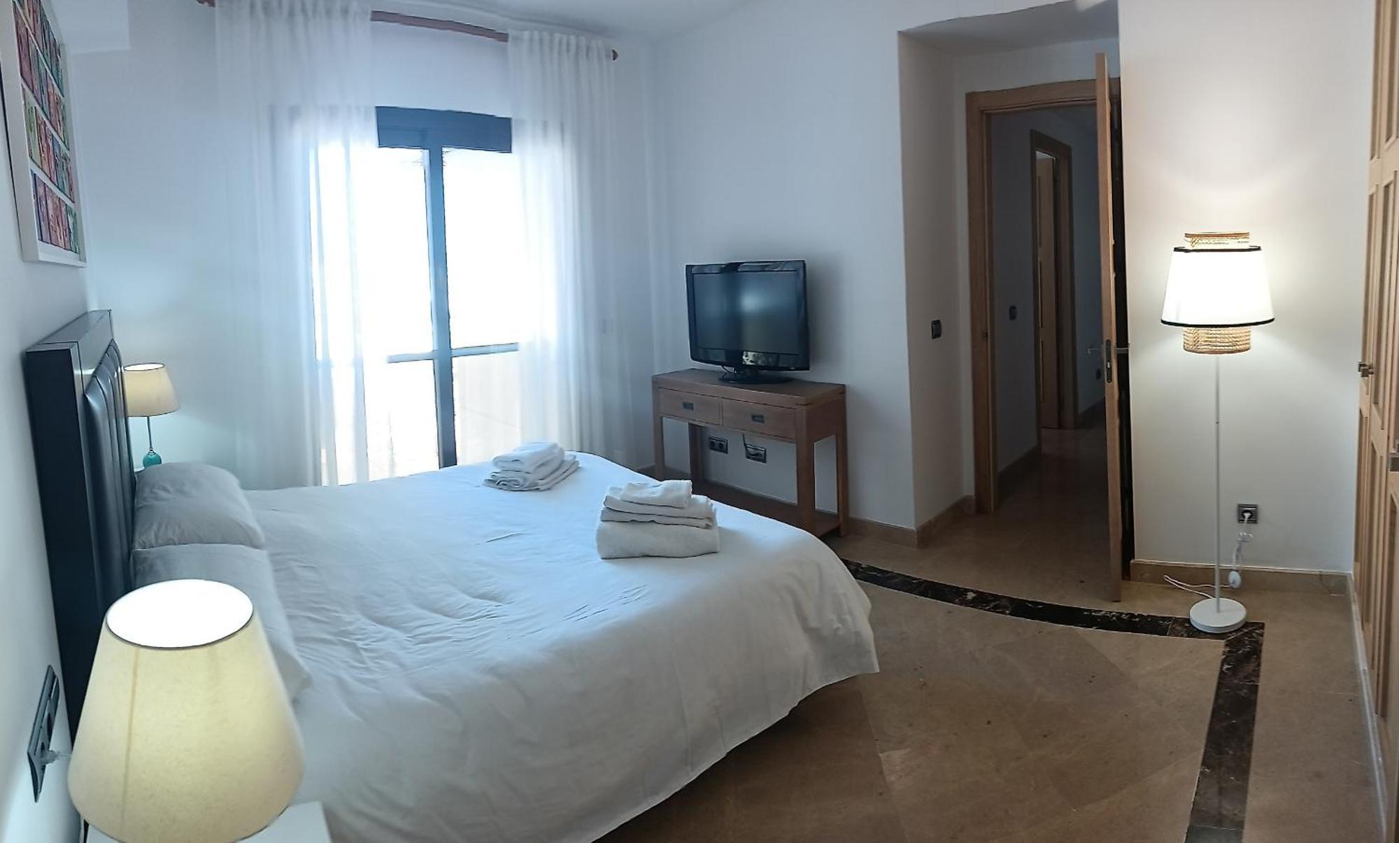 Lovely Apartment With Pool & Sea Views - Marina Del Castillo 2129 Manilva Kültér fotó