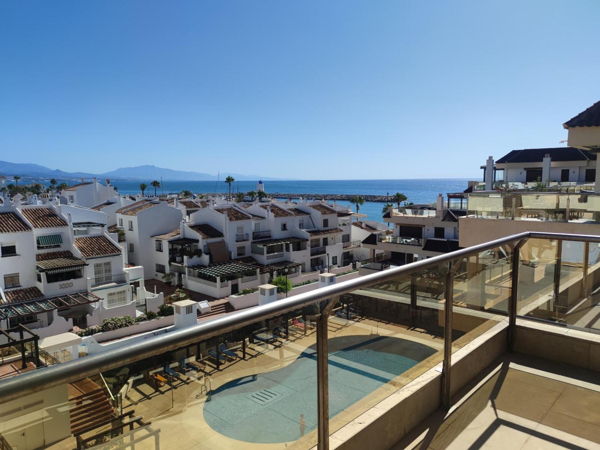 Lovely Apartment With Pool & Sea Views - Marina Del Castillo 2129 Manilva Kültér fotó
